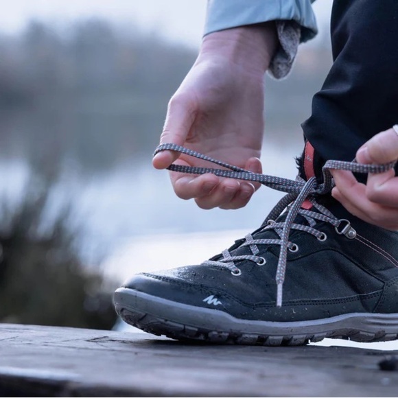 Quechua Decathlon Womens Size 7 Waterproof Hiking Boots SH100 Warm Mid W Black - Picture 1 of 9